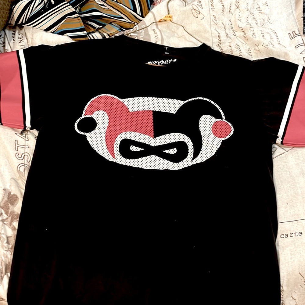 Justice league; Harley Quinn T-shirt